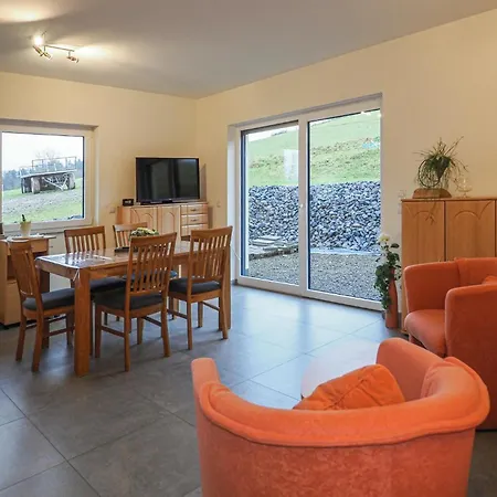 1 Bedroom Lovely In Kelberg Rothenbach شقة