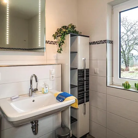 1 Bedroom Lovely In Kelberg Rothenbach شقة