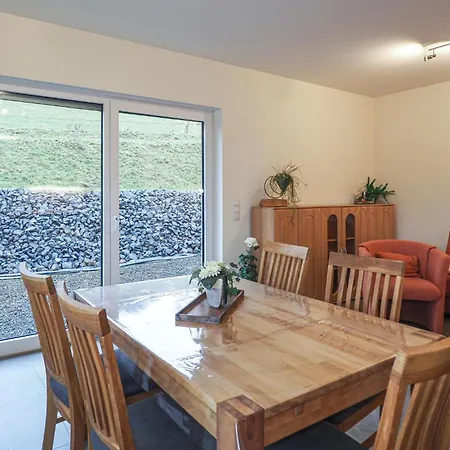 1 Bedroom Lovely In Kelberg Rothenbach شقة